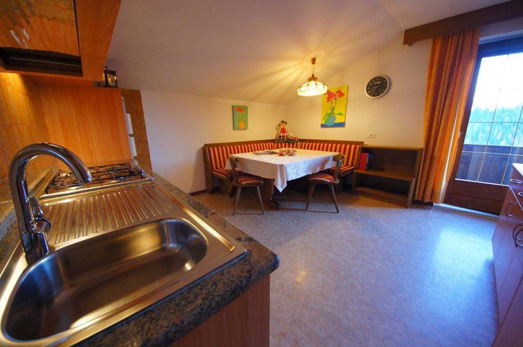 Ciasa Complojer Apartamento La Valle Exterior foto