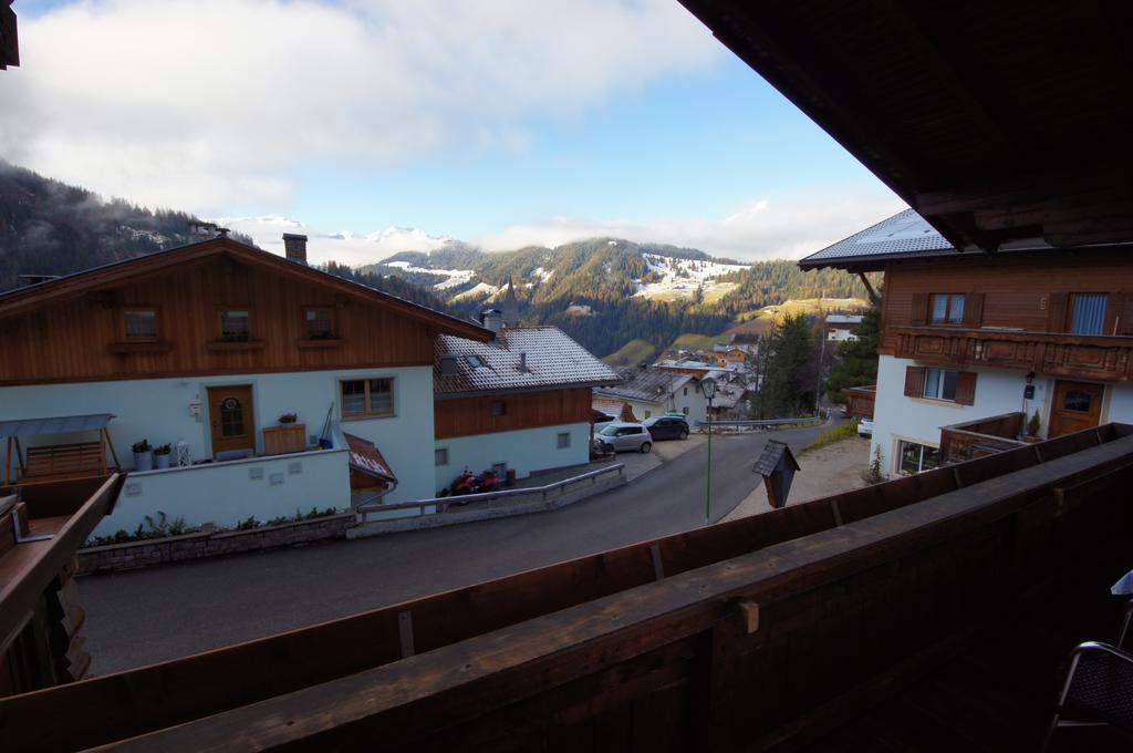 Ciasa Complojer Apartamento La Valle Exterior foto