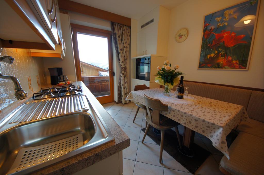 Ciasa Complojer Apartamento La Valle Exterior foto