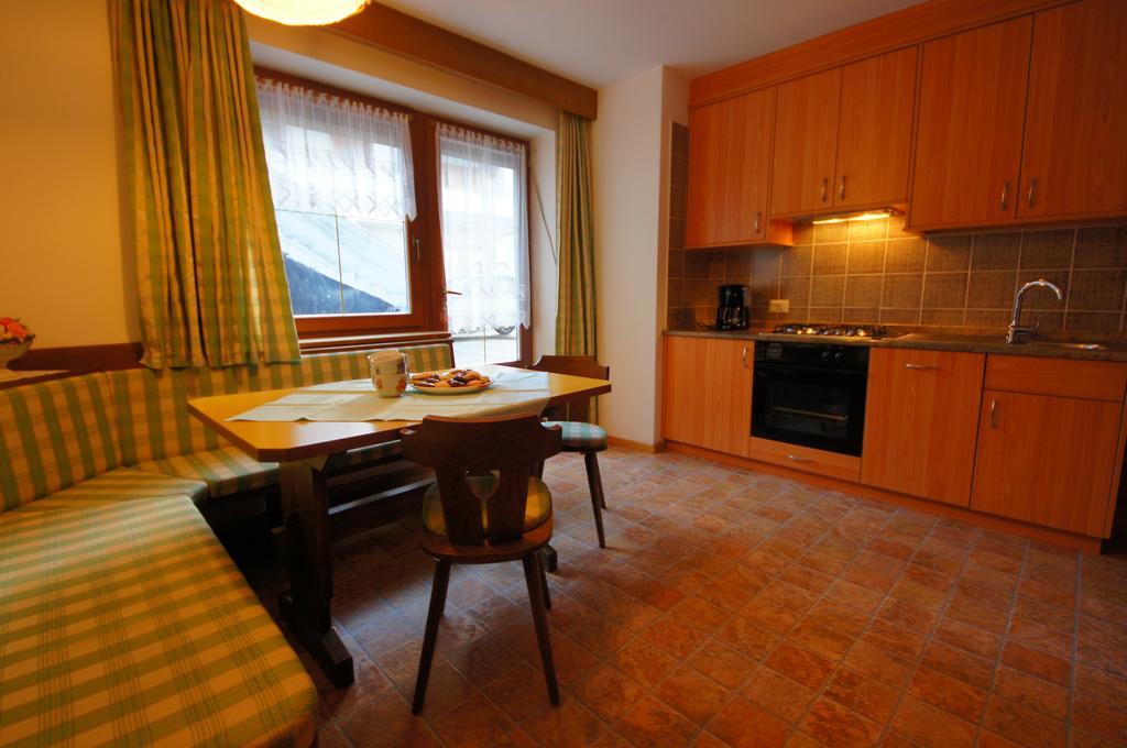 Ciasa Complojer Apartamento La Valle Exterior foto